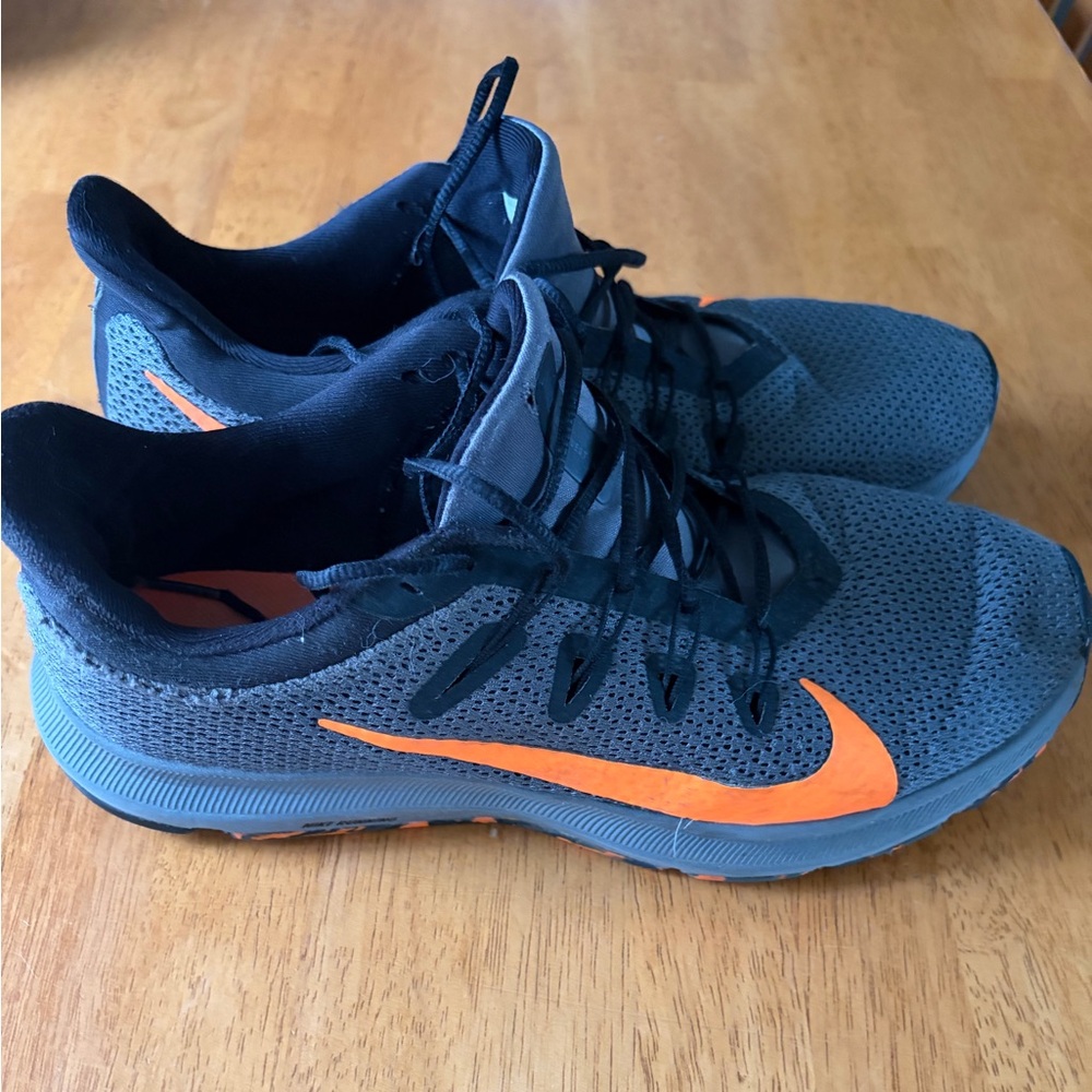 Nike Men's Athletic Shoes Size 9